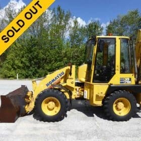 2002 KOMATSU WB 70 A / 4 x 4 /